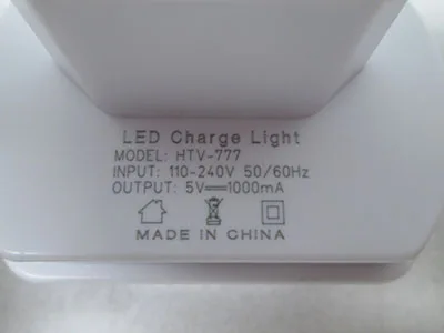 Luce notturna del LED «0.5W/1W LED Night Light with Dual USB Port 5V 1A Light Sensor Control Lighting Plug in W…» — foto 1 dell'alert A12/00267/21