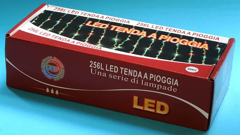 Catene di illuminazione «1) 256L LED TENDA A PIOGGIA; 2) 240L LED TENDA A PIOGGIA» (F&amp;F)