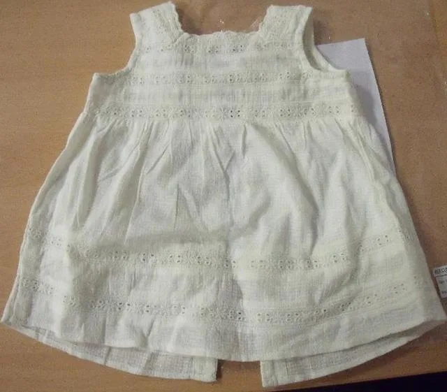 Camicetta per bambini, tuta e vestito da bambino «1. Blouse style: Pocket Baby Kurta; 2. Romper style: Quilted Baby Rumper; 3. Dress style…» — foto 9 dell'alert A12/0055/14