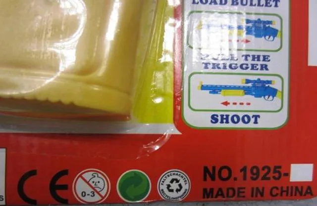 Fiocco giocattolo e fucile «1. Bow: Super Toxophily 2. Rifle: Shootgame powerful» — foto 7 dell'alert A12/1447/13