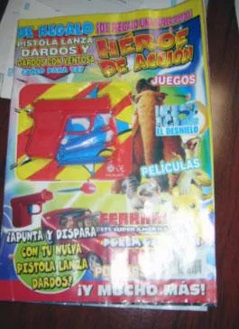 1) "BRUCE LEE DAGGER AND CROSSBOW SET", 2) 'POLICE FORCE', 3) 'FORCE KING WEAPON', 4) BLISTER 6 ARTÍCULOS (BALLESTA, FLECHAS, WALKIE-TALKIE, ESPOSAS Y PUÑAL), 5) PISTOLA LANZADARDOS. (Unknown.)