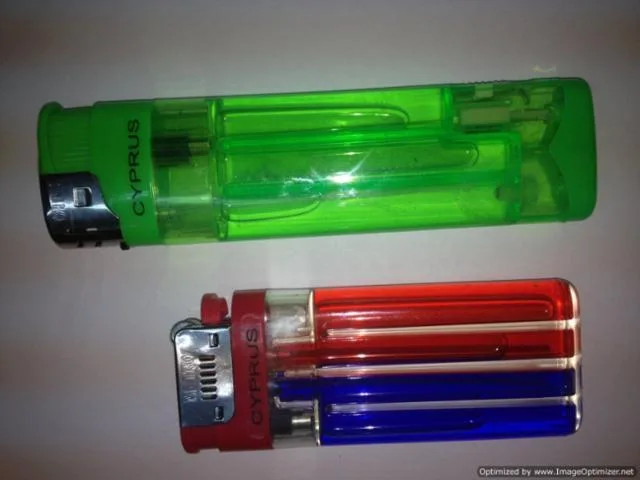 Accendini «1. Disposable gas lighter 2. Gas Lighter» — foto 1 dell'alert A12/0928/13