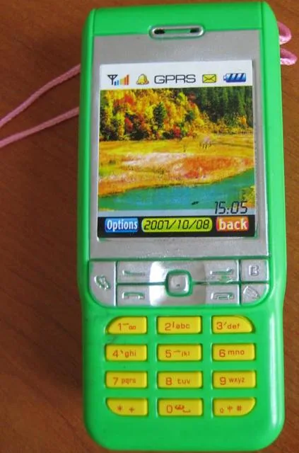 Telefono cellulare giocattolo &amp; #13; &amp; #13; «1. Emulation mode phone N70, 2. New edition Emulation mode 3230» (Qing Pal)