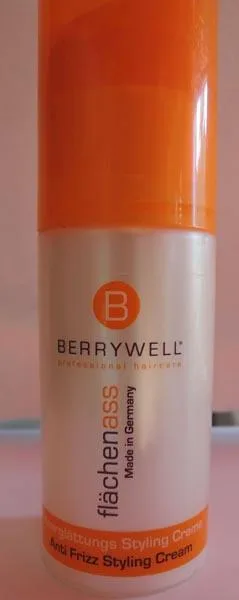 Prodotti per la cura dei capelli «1) Professional haircare, Flächenass - Haarglättungs Styling Creme; 2) Professional hair…» — foto 1 dell'alert A11/0025/16