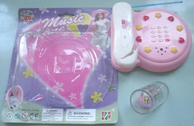 Giocattoli di plastica «1. Super Truck. 2. Music Phone Perfect» (Unknown)