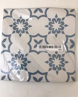 Adesivi «10 tiles pattern waterproof floor sticker» — foto 2 dell'alert A12/01058/23
