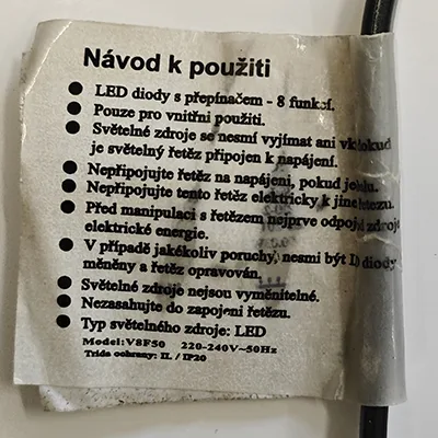 Catena di illuminazione «100 LED=10m + 1.5m» — foto 4 dell'alert A12/03049/24