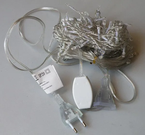 Catena di illuminazione «100 LED MINILUCI» — foto 3 dell'alert A12/0475/19