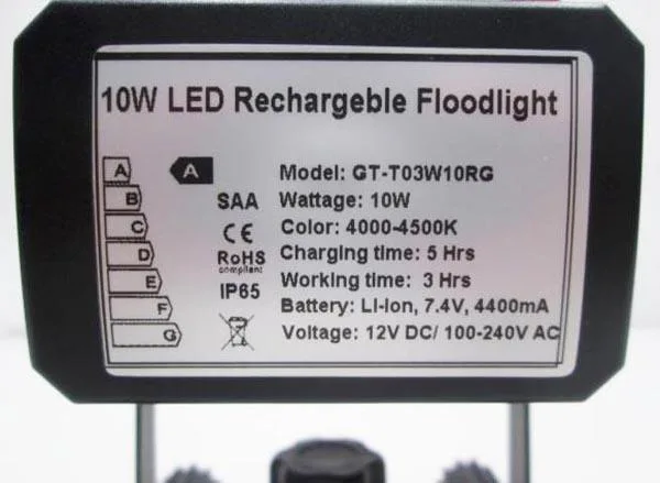 Proiettore a LED ricaricabile «10W Rechargeable floodlight LED» — foto 2 dell'alert A12/0440/17