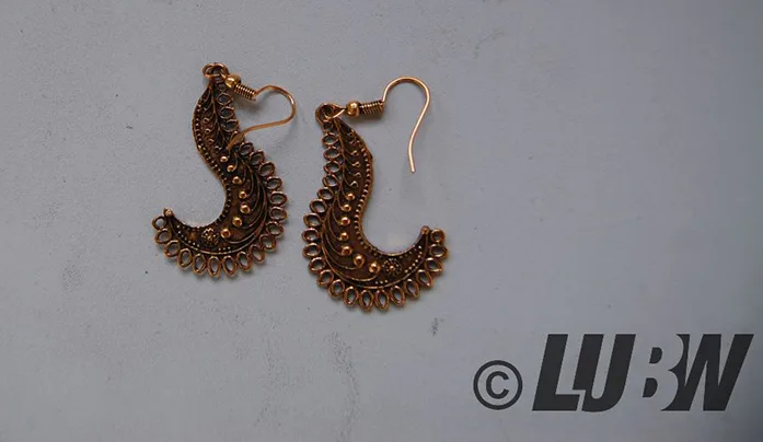 Set di orecchini «12 Paar Boho Stil Metall Hohl Set Wassertropfen Baumeln Ohrringe Lange Baumeln Ohrringe» — foto 3 dell'alert INFO/00060/22