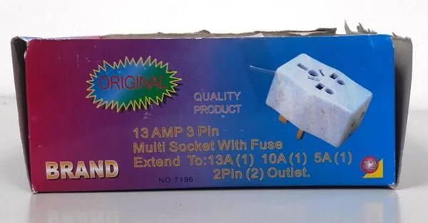 Adattatore della spina di viaggio «13 Amp 3 Pin Multi Socket With Fuse» (Brand)