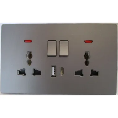 Presa a muro «2-Gang Universal Wall Socket» — foto 2 dell'alert SR/02643/26