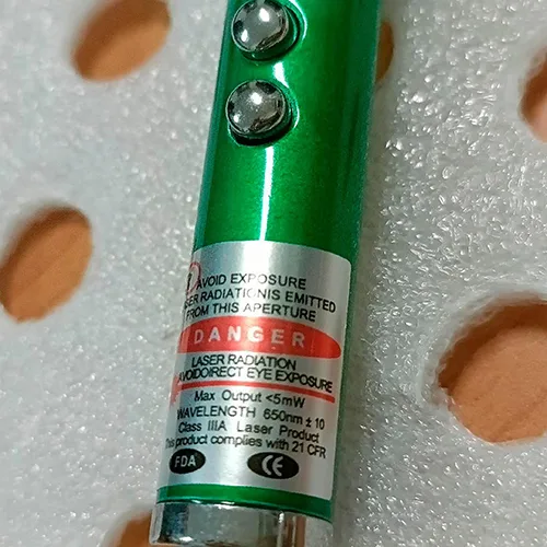 Puntatore laser «2 in 1 laser e luce» — foto 6 dell'alert SR/03148/25