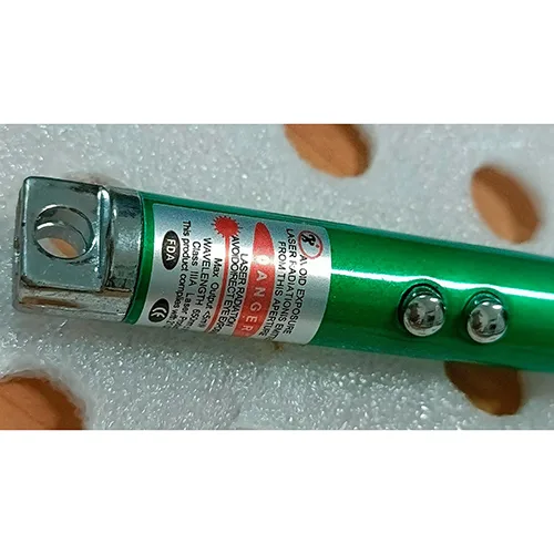 Puntatore laser «2 in 1 laser e luce» — foto 7 dell'alert SR/03148/25