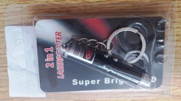 Puntatore laser «2 in 1 LASER POINTER» — foto 2 dell'alert A12/0348/16