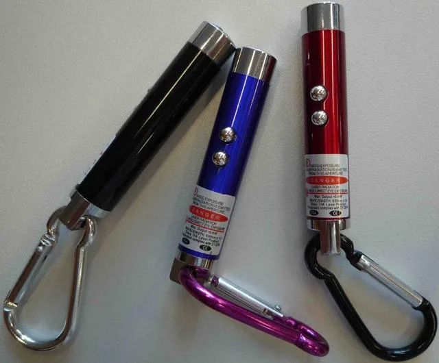 2 in 1 puntatore laser &amp; luce del LED &amp; #13; &amp; #13;