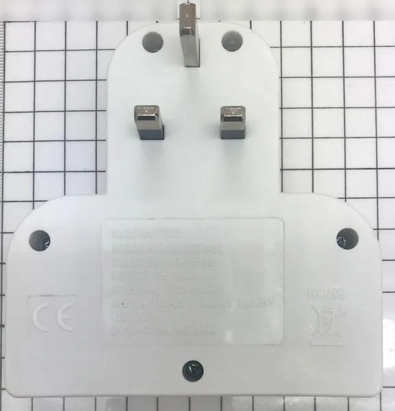 Multiplug «2 Way T-Shape Adapter» — foto 3 dell'alert A12/1729/18