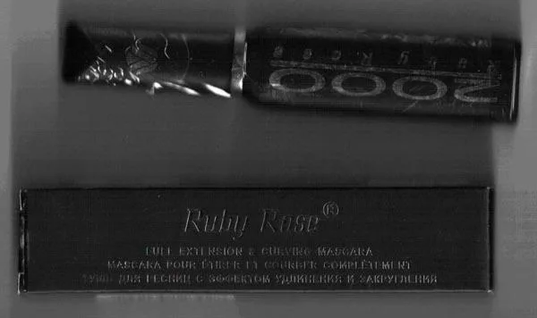 Mascara «2000 Ruby Rose - Advanced Performance» — foto 1 dell'alert A12/1080/15