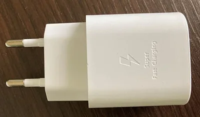 Caricabatterie USB «25W PD Adapter» — foto 2 dell'alert A12/00469/23