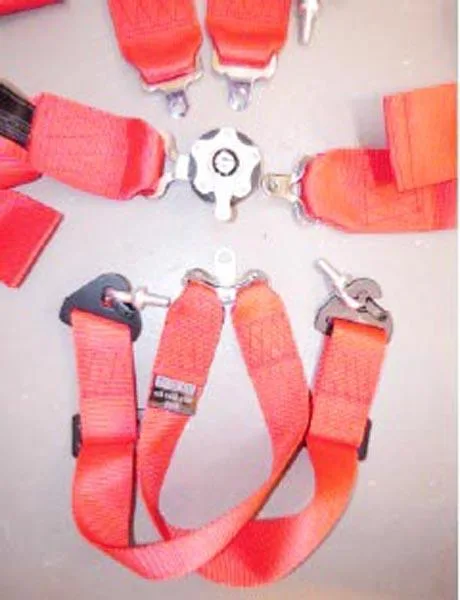 Imbracatura da corsa a motore «3" 4 / 6 POINT HARNESS Red/Black/Blue QUICK RELEASE CAMLOCK (COUNTERFEIT)» — foto 3 dell'alert A12/1647/15
