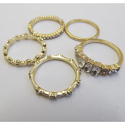Set di anelli «3/5PCS Vintage Knuckle Ringe Gold Set, Trendy Stapelring Vintage Boho Minimalistischer R…» — foto 2 dell'alert A12/03187/24