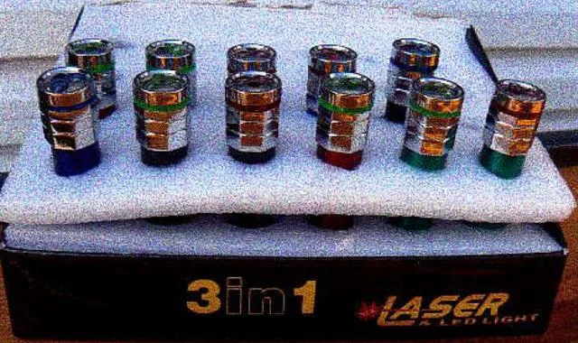 Puntatori laser & #13; & #13; «3 in 1 Laser & LED Light» — foto 3 dell'alert A12/1408/12