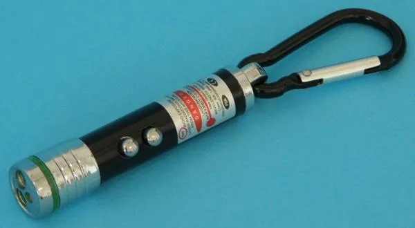 Puntatore laser «3 in 1 LASER & LED LIGHT & KEY CHAIN» — foto 2 dell'alert A12/1552/18