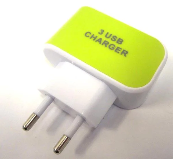 Unità di alimentazione «3 USB CHARGER» — foto 1 dell'alert A12/0928/17