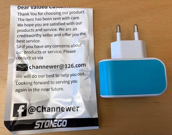 Caricabatterie USB «3 USB universal wall charger» — foto 2 dell'alert A12/1562/19