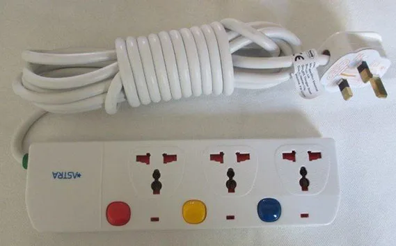 Piombo di estensione «3 WAYS SOCKET OUTLET» — foto 2 dell'alert A12/01284/21