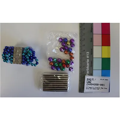 Giocattolo magnetico «3d Magnetic Puzzle Mag Cube Buckyballs» — foto 2 dell'alert A12/02285/24