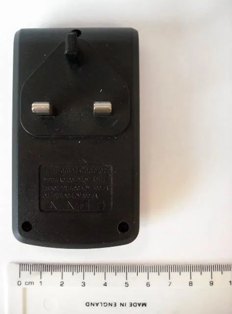 Caricabatterie «3G Universal Charger» — foto 3 dell'alert A12/1523/14