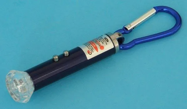 Puntatore laser «3in 1 LASER &amp; LED LIGHT» — foto 2 dell'alert A12/1606/18