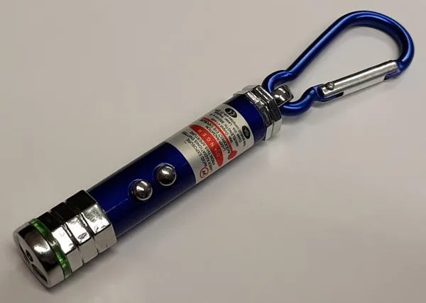 Puntatore laser «3in1 LASER &amp; LED LIGHT &amp; KEY CHAIN» (YQ)