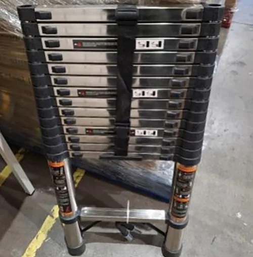 Scala telescopica «4.4M Telescopic Ladder»