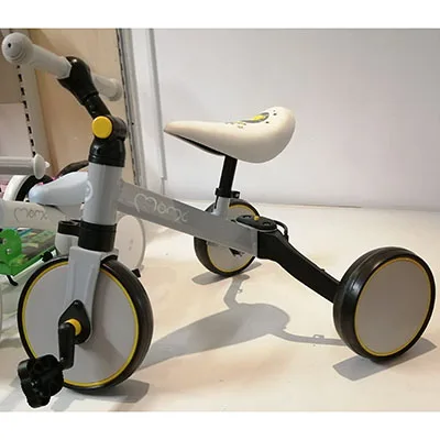 Triciclo «4 in 1 Bike» (MoMi)