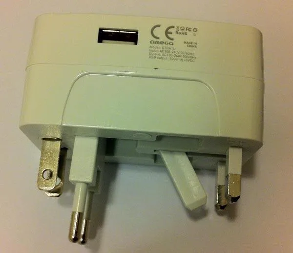 Adattatore della spina di viaggio «4 in1 Universal Travel Power Adaptor» — foto 3 dell'alert A12/0076/17