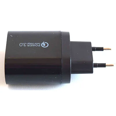 Caricabatterie USB «4 USB FAST CHARGER, 4 port USB Travel Charger 6.2A» — foto 1 dell'alert A11/00154/24