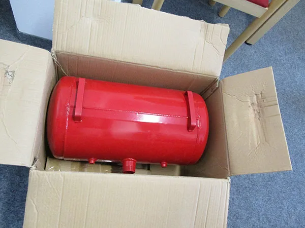 Blaster d'aria «40 Liter Reifenfüller» — foto 3 dell'alert A12/00540/22