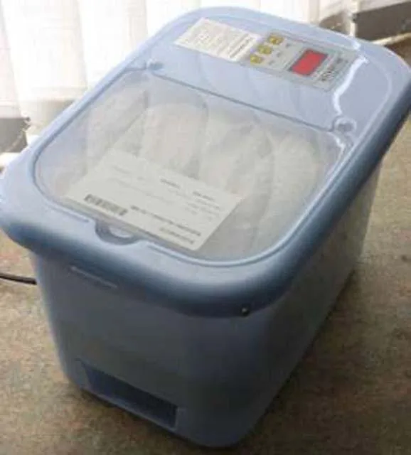 Incubatrice di uova «48 Egg Automatic Egg Incubator» — foto 3 dell'alert A11/0111/14