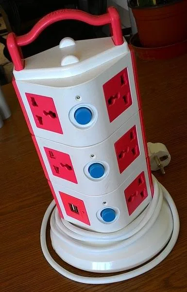 Cavo multi-plug/estensione «4D POWER SOCKET» — foto 2 dell'alert A12/0911/16