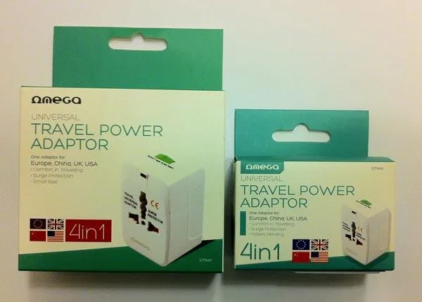 Adattatore della spina di viaggio «4in1 Universal Travel Power Adaptor» (Omega)