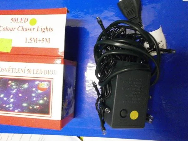 Catena di illuminazione «50LED Multi Colour Chaser Lights / VÁNOCNÍ OSVETLENÍ 50 LED DIOD» — foto 1 dell'alert A12/0491/15
