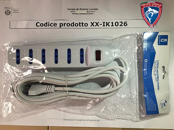 Piombo di estensione «6 USCITE MULTIPRESA SCHUKO» (AIGOSTAR)