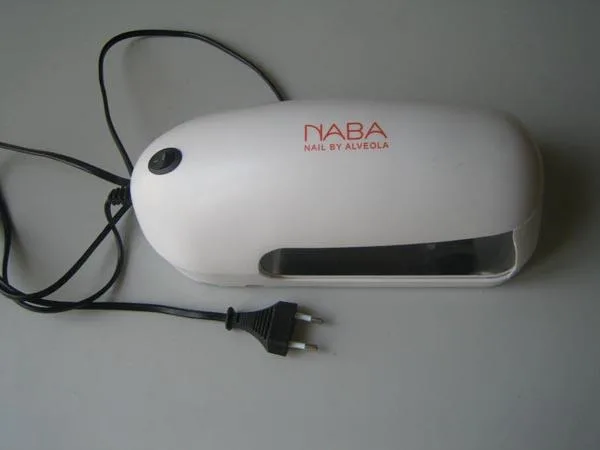 Lampada UV per unghie «9 Watt Gel Curing UV Lamp» — foto 2 dell'alert A11/0003/15