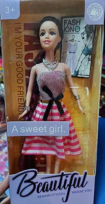 Bambola di plastica «A sweet girl» (ANDAR)