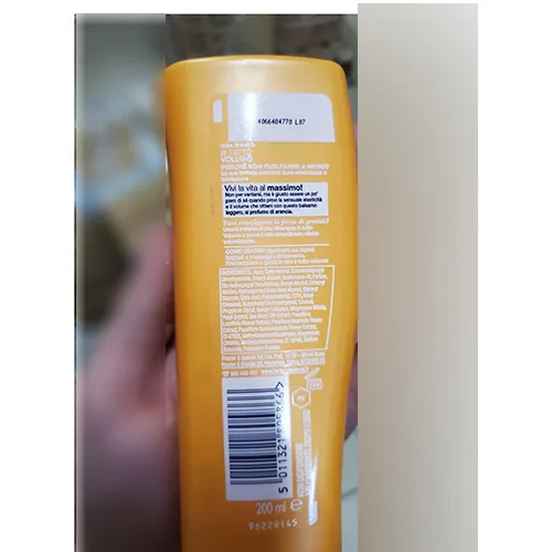 Balsamo per capelli «A tutto volume» (Herbal essences)
