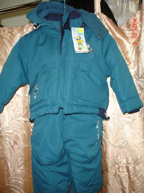 Abbigliamento per bambini (abiti invernali e giacche) &amp; #13; (1) Bokollo 2) M.M.M. 3) Merrage)