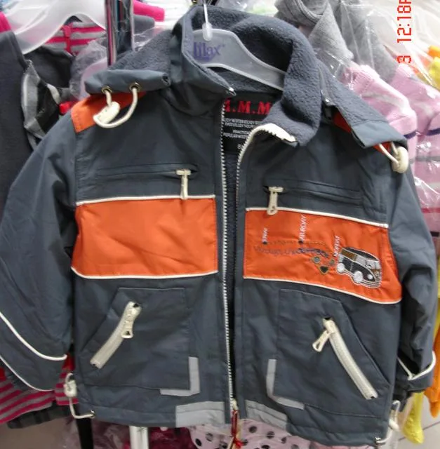 Abbigliamento per bambini (abiti invernali e giacche) & #13; — foto 3 dell'alert 1251/11