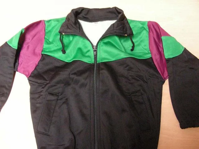 Abbigliamento per bambini in due parti — foto 3 dell'alert 1707/09